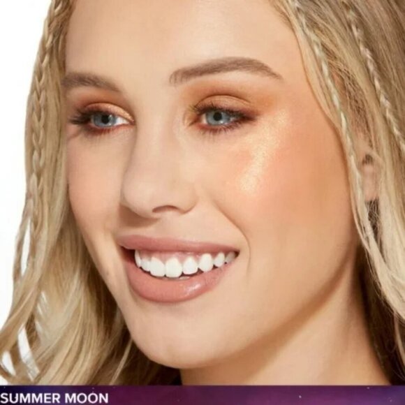 TOO FACED Moon Crush Out Of This World Highlighter Shade Summer Moon - Picture 11 of 16